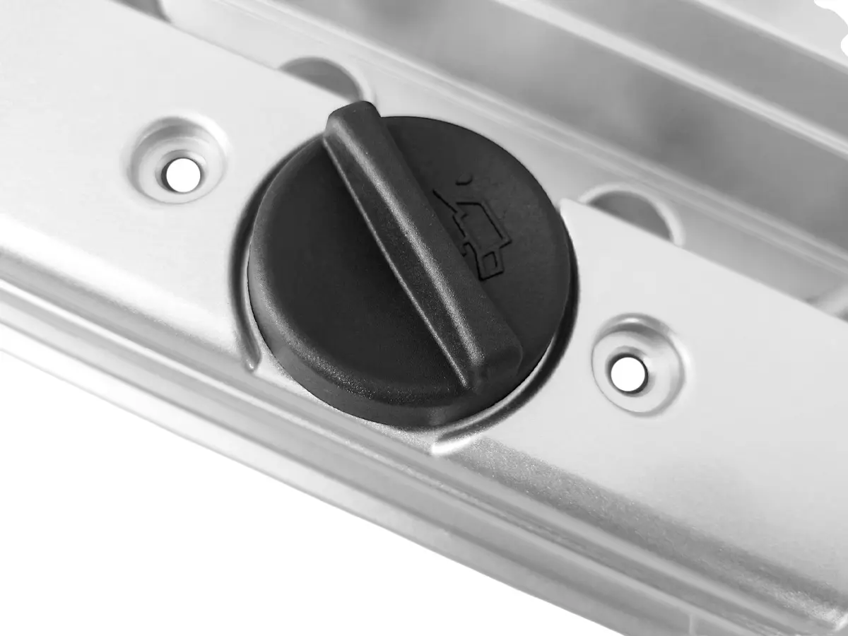 Tapa Punterías Aluminio Con Junta Y Tapón Para Optra 2.0l 2006-2010